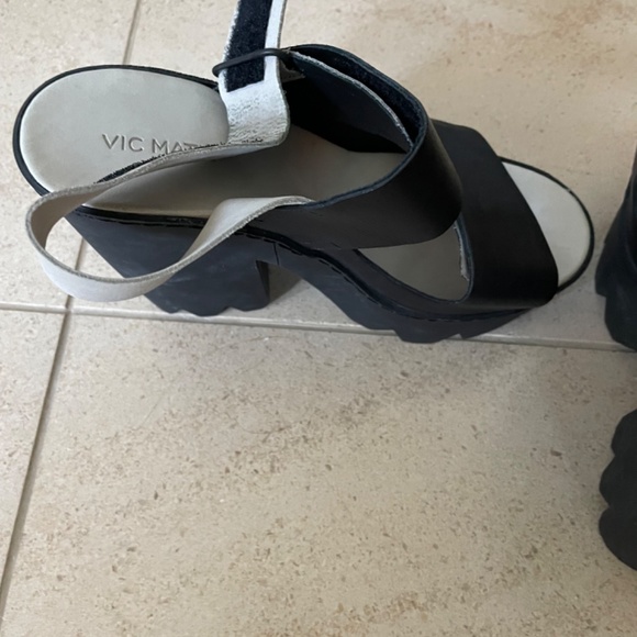 Vic mate black and beige size 6, made in Italy leather  platform and fun! - Picture 2 of 7